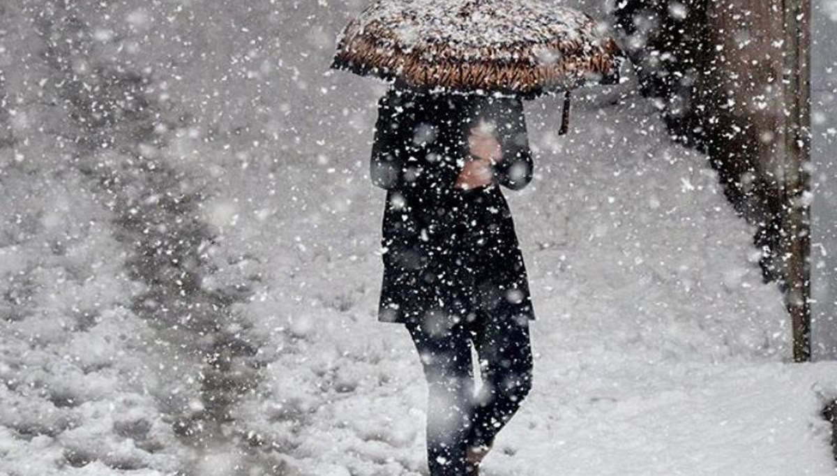 Meteoroloji'den 10 il için yoğun kar yağışı uyarısı (Bugün hava nasıl olacak?)