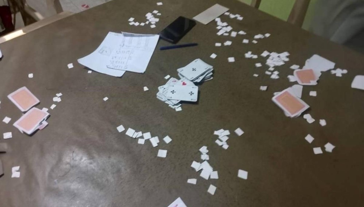 Kocaeli'de kumar oynayan 4 kişiye ceza yağdı