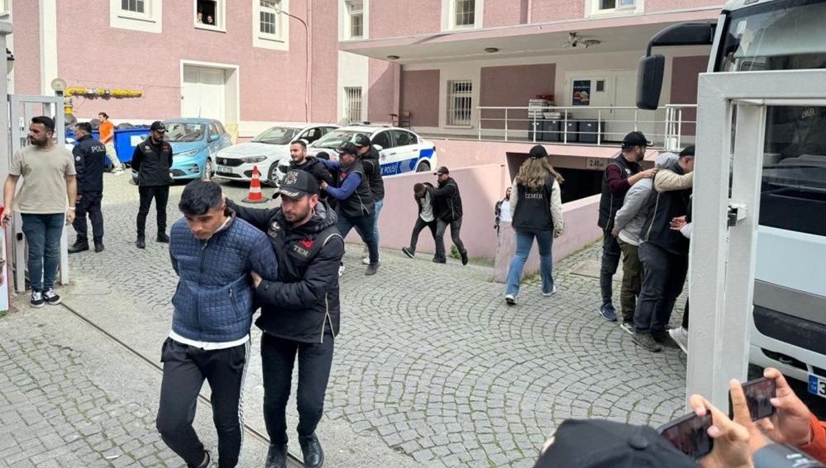 İzmir'de terör propagandası yapan 6 kişi tutuklandı