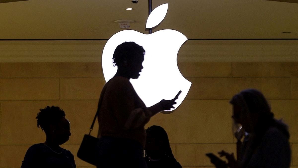 Akıllı telefon rekabetinde ilk: Apple, Çin'de zirveyi ele geçirdi