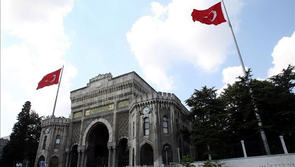 Dersliklere ziyaretçi girdi iddiası | İstanbul Üniversitesi'nden yeni açıklama