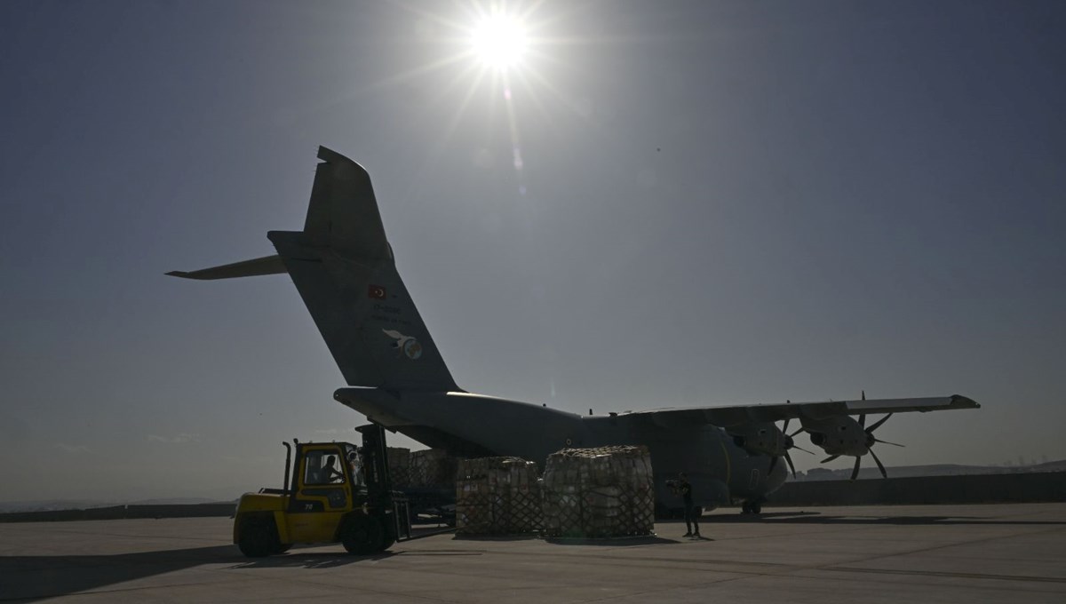 Türkiye'den Gazze'ye yardım eli: Uçak Mısır'a ulaştı