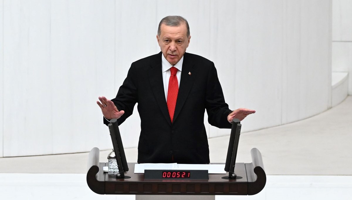 Meclis’te yeni yasama yılı başladı | Cumhurbaşkanı Erdoğan’dan “yeni anayasa” mesajı