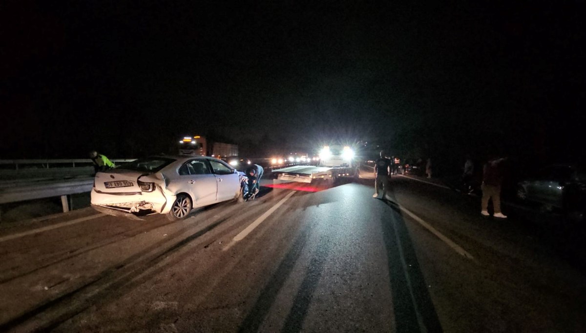 Anadolu Otoyolu'nda zincirleme kaza: 4 kişi yaralandı