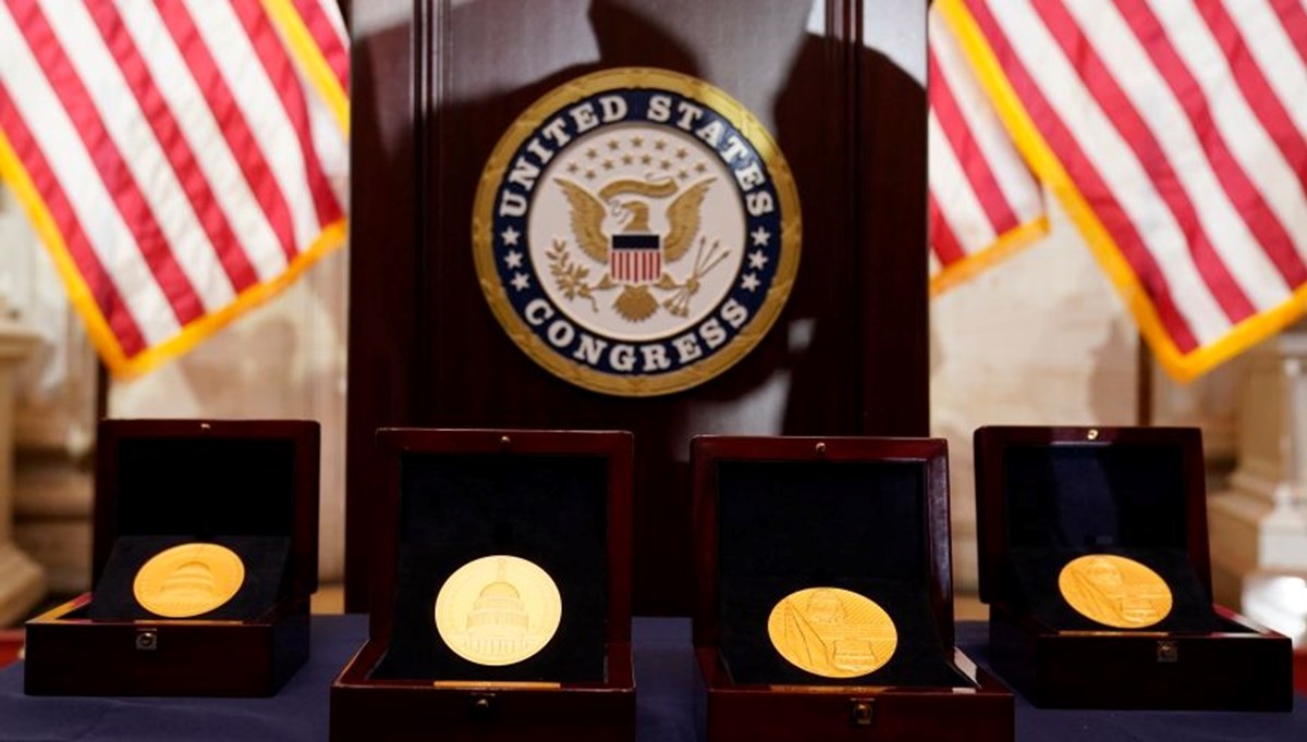 ABD Kongresi'nden 6 Ocak baskınında görev yapan kolluk kuvvetlerine altın madalya