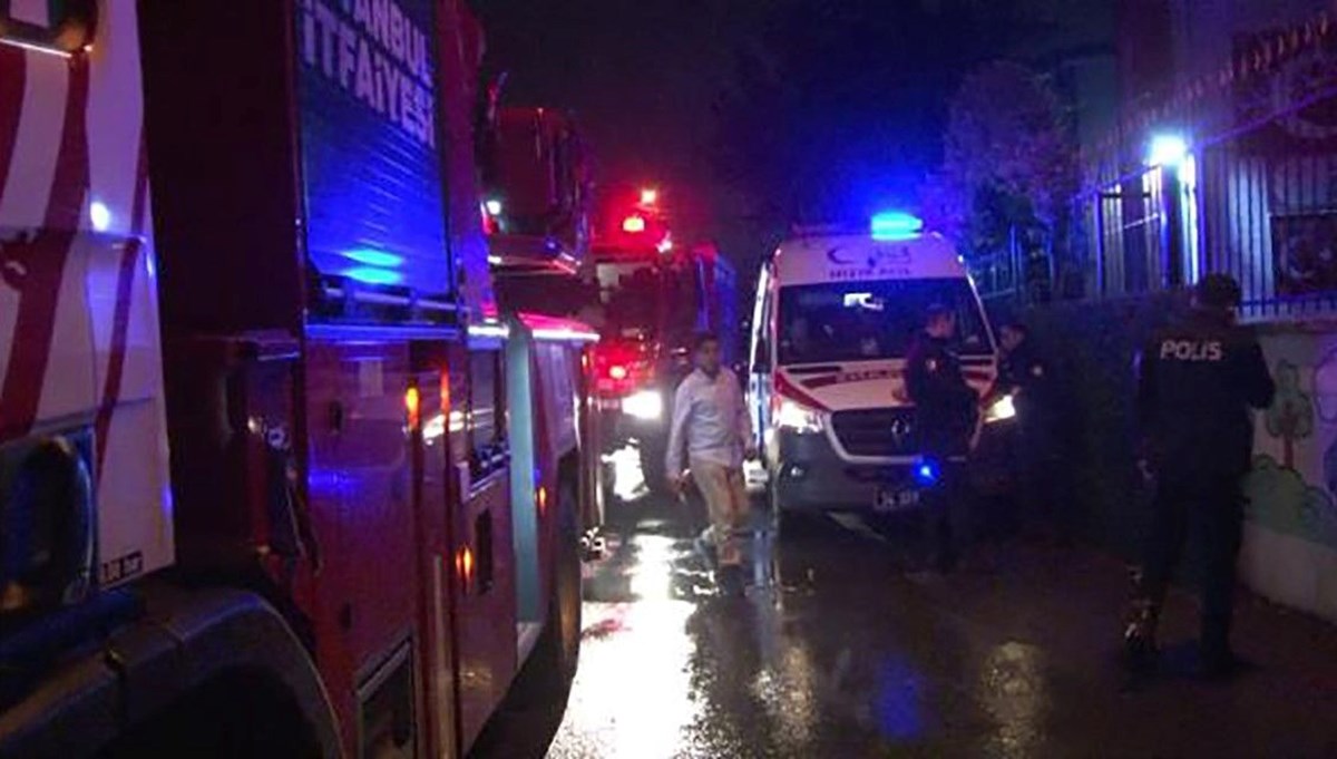 Ataşehir'de 4 katlı binada yangın: 2 yaralı