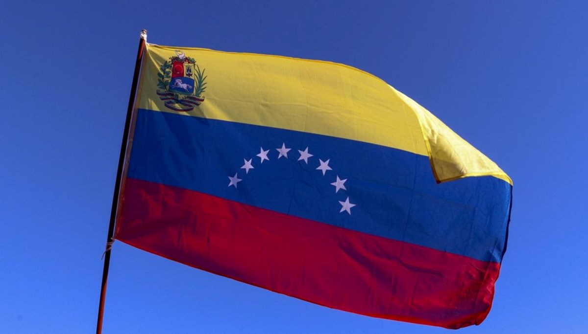 ABD, Venezuela'nın petrol, doğalgaz ve altın sektörlerine yönelik bazı yaptırımları askıya aldı
