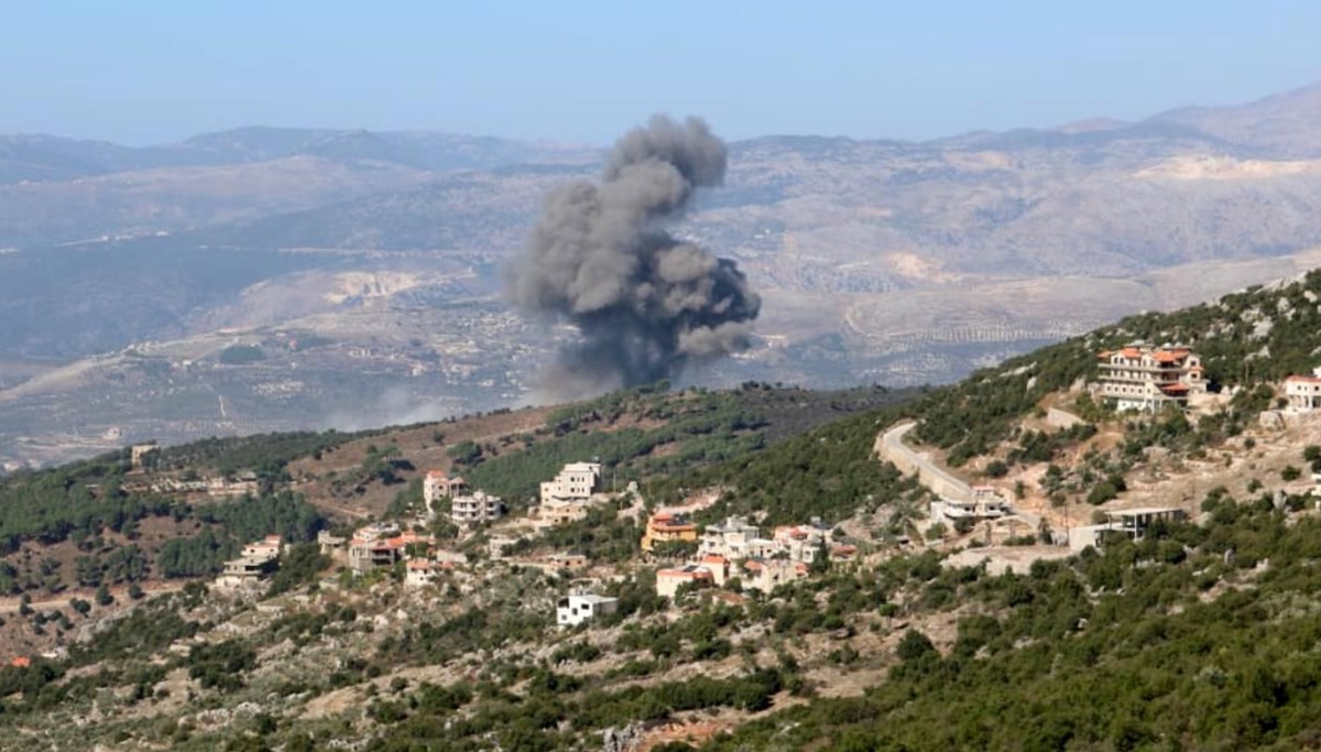 Hizbullah, İsrail'e ait askeri noktalara saldırı düzenlediğini duyurdu