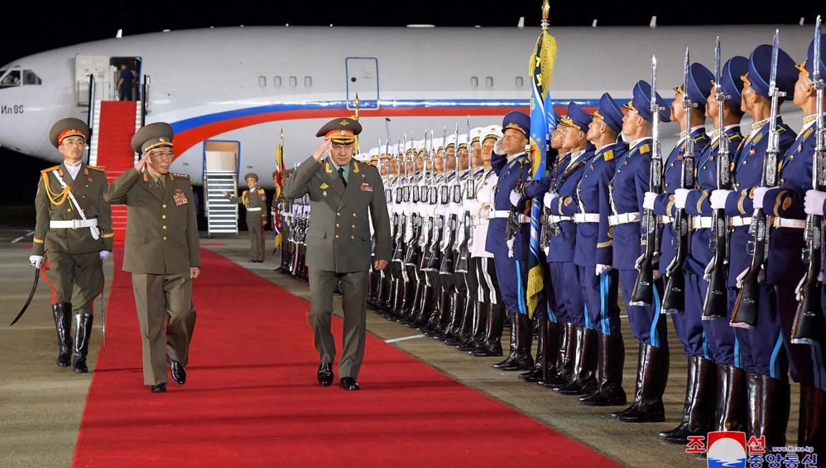 Rusya Savunma Bakanı Şoygu, Kuzey Kore’de