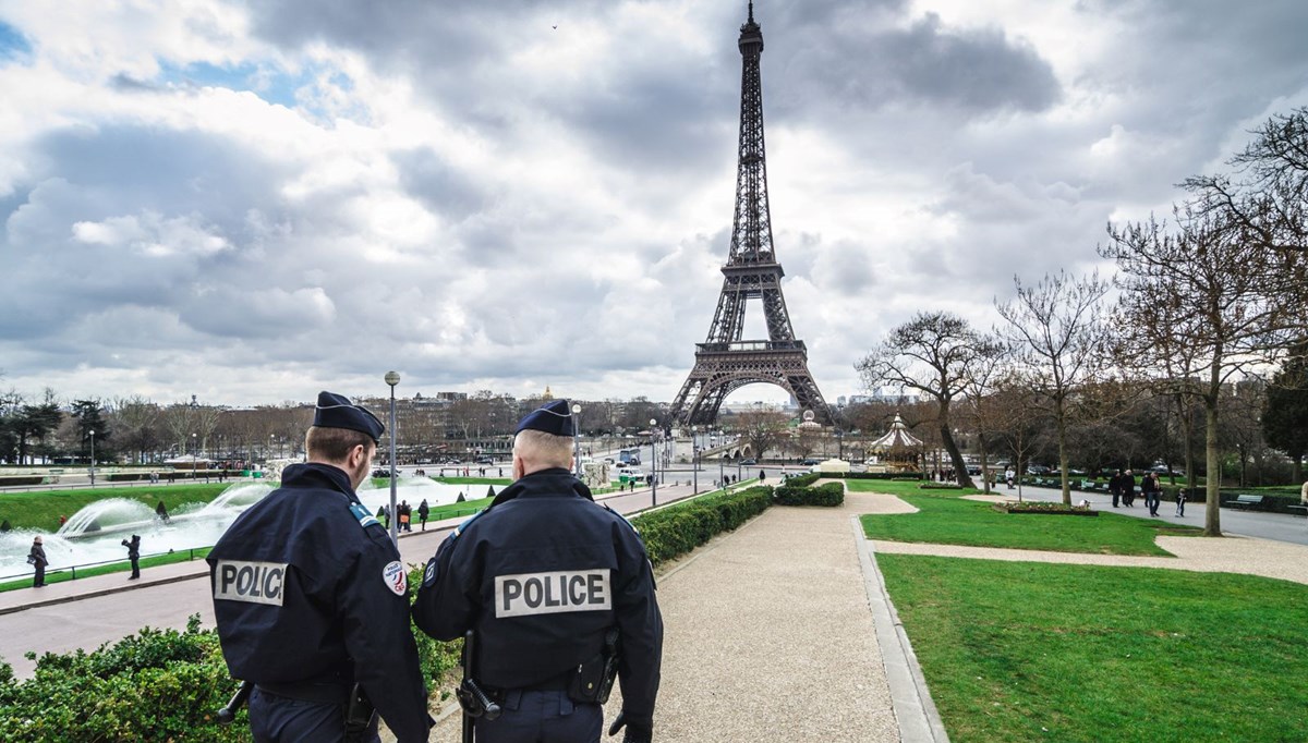 Fransa'da terör alarmı en üst seviyeye çıkarıldı