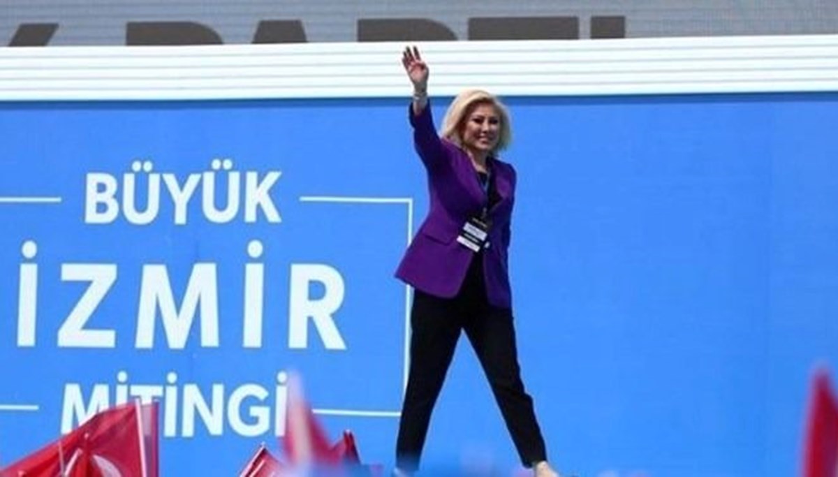 Şebnem Bursalı kimdir? AK Parti İzmir Milletvekili Şebnem Bursalı kaç yaşında, nereli?