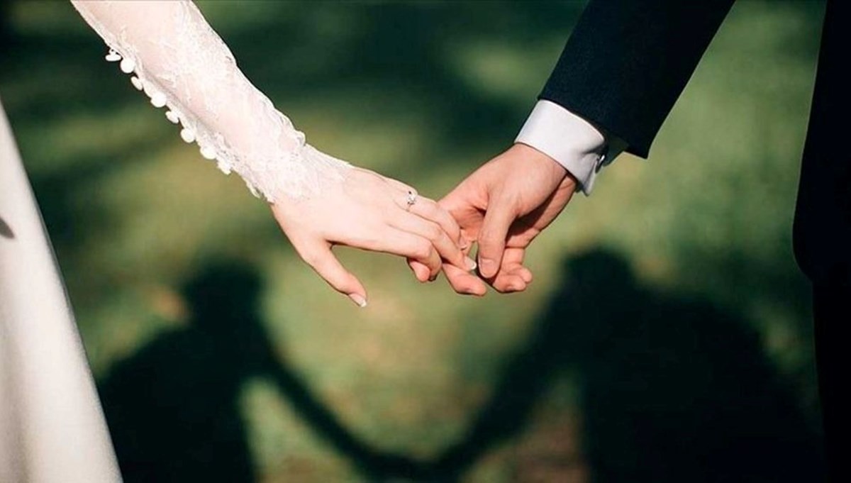 Evlilik kredisi ne zaman verilecek, Meclis'ten geçti mi? (Yeni evleneceklere 150 bin TL faizsiz kredi)