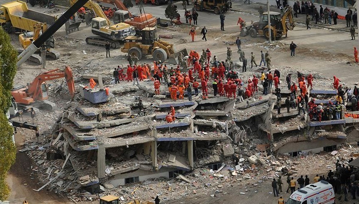 Türkiye'deki depremlerin sığ olması yıkıcılığı arttırıyor