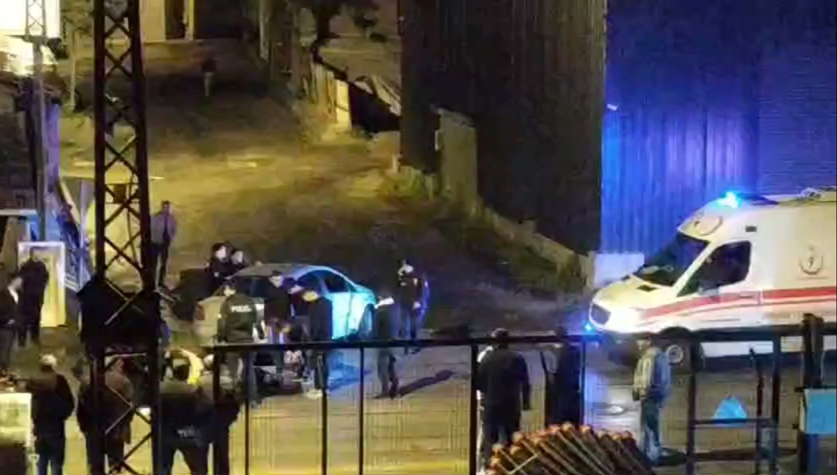 Ankara'da otomobil ile motosiklet çarpıştı: 3 kişi yaralandı