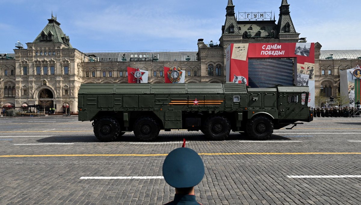 Rusya'dan Finlandiya'nın NATO üyeliğine saatler kala yeni hamle: İskender füze sistemini Belarus'a teslim etti