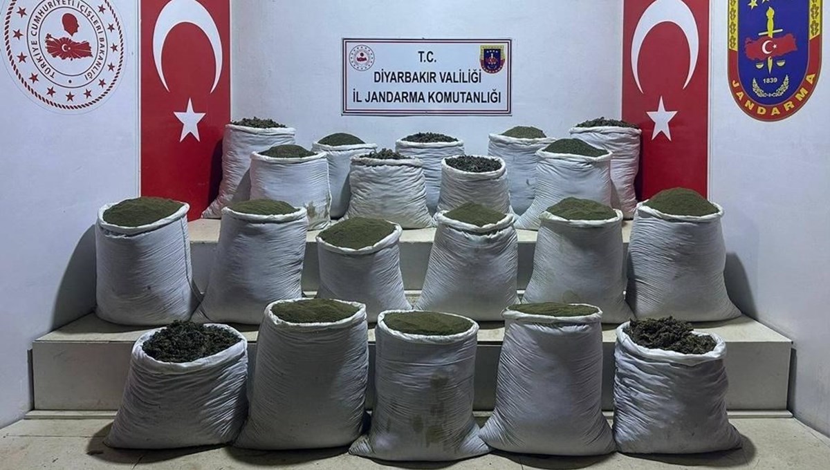 Diyarbakır'da 1 ton 148 kilo esrar ele geçirildi