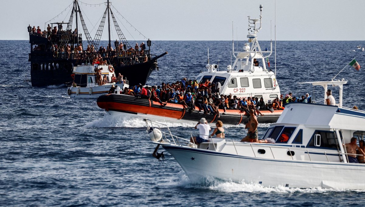 İtalya, göçmenleri kurtaran STK'lere mali destek verme kararı alan Almanya'ya tepkili