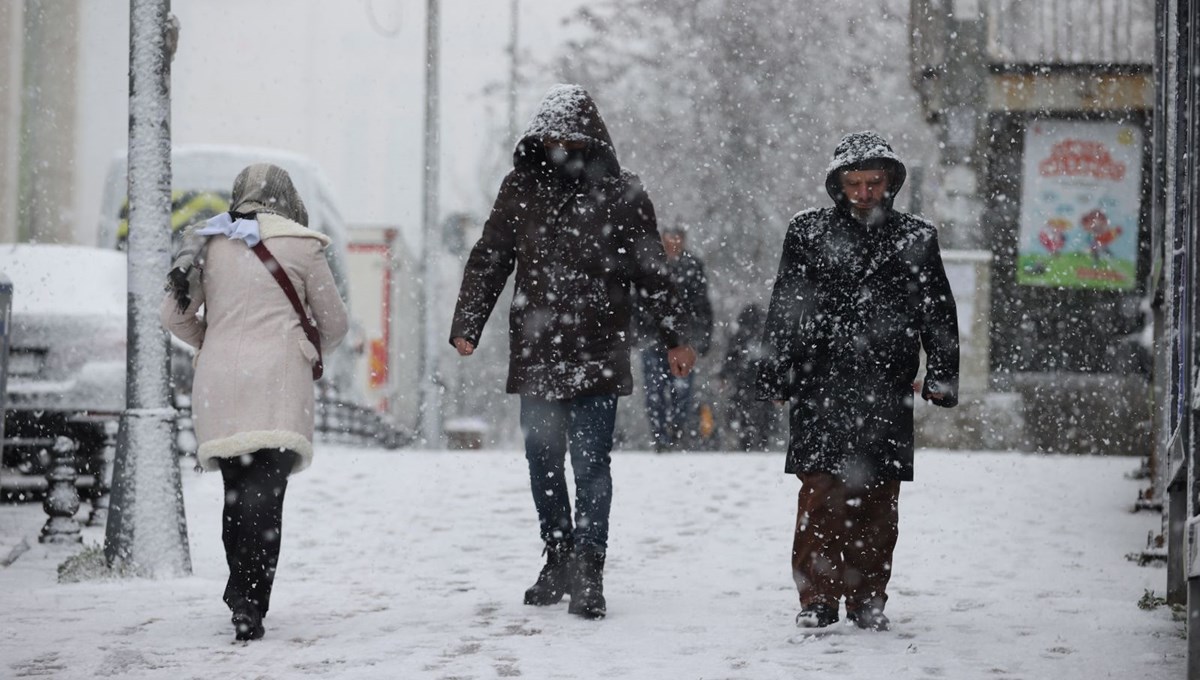 Meteoroloji'den 8 il için kuvvetli kar uyarısı (İstanbul'a ne zaman kar yağacak?)