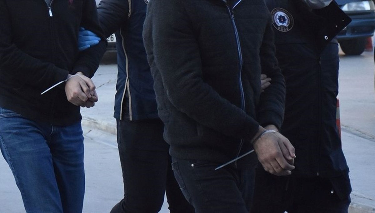 Adana'da 10 firari hükümlü yakalandı