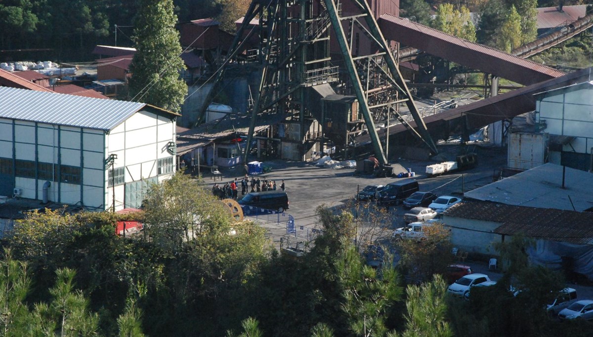42 işçinin hayatını kaybettiği Amasra'daki maden ocağına iki atama