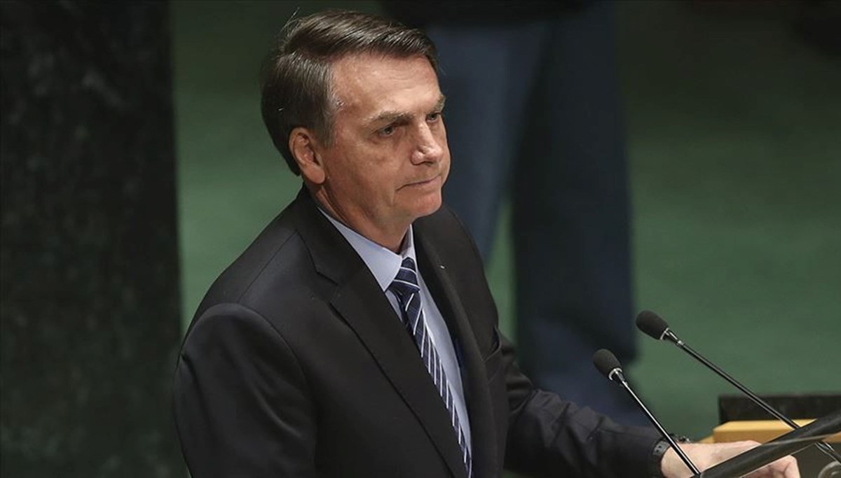 Brezilya'nın eski Devlet Başkanı Bolsonaro, bildirmediği hediyelerle ilgili ifade verecek