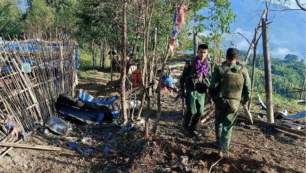 Myanmar'da 3 tuğgeneral ölüm cezasına çarptırıldı