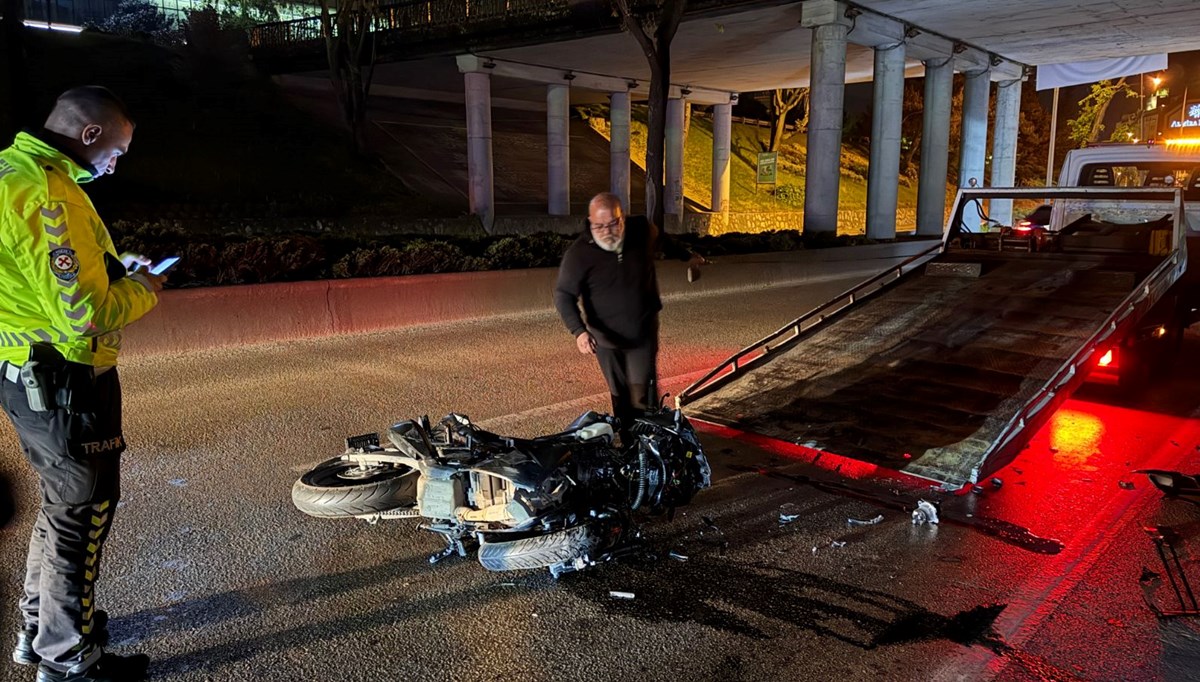 Bursa'da iş makinesine çarpan motosikletin sürücüsü ağır yaralandı