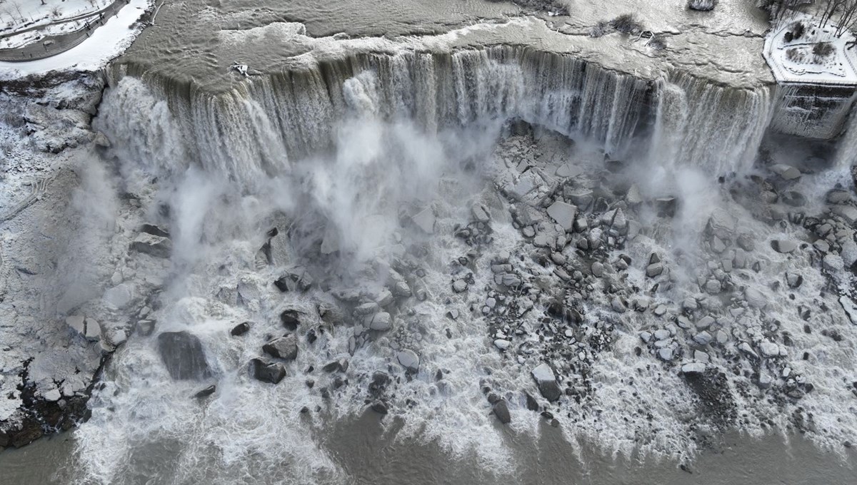 ABD'de kutup soğukları: Niagara şelaleleri dondu