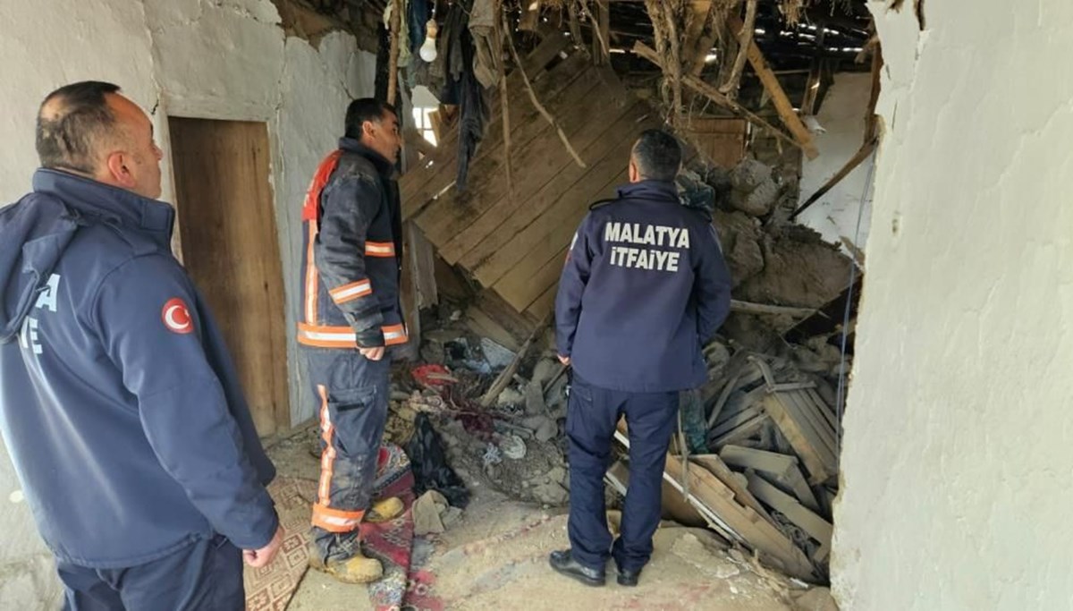 Malatya’da ağıl çöktü: Göçük altında kalan 6 büyükbaş hayvan kurtarıldı