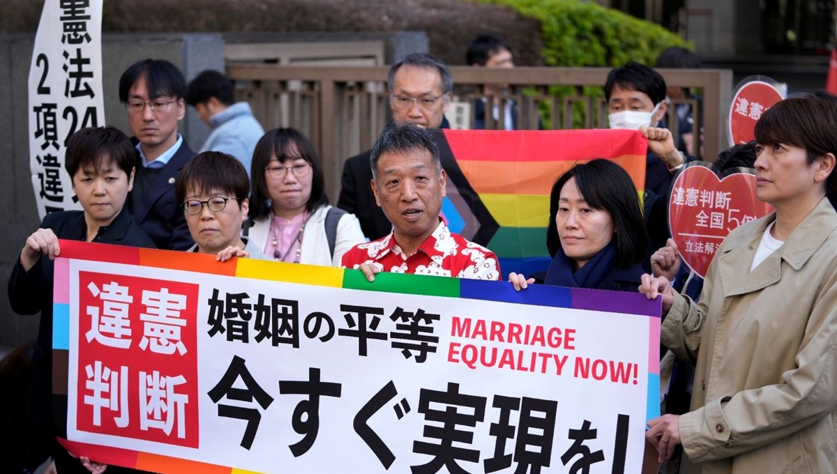 Japonya yüksek mahkemesi: Eşcinsel evlilikleri reddetmek anayasaya aykırı