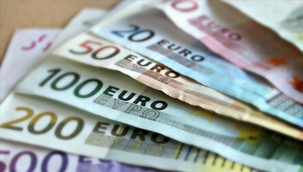 Kosova, 1 Şubat'ta euroya geçiyor