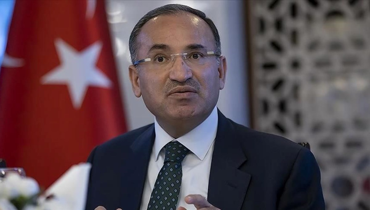 Adalet Bakanı Bozdağ: Erzurum'daki taşlı saldırıya ilişkin gözaltılar var