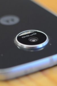 Moto Z3 Play tanıtıldı!