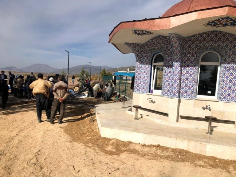 Hüyük’te şadırvan dualarla hizmete açıldı