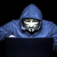 Google, 1 Milyon Bilgisayara Saldıran Hackerlara Savaş Açtı