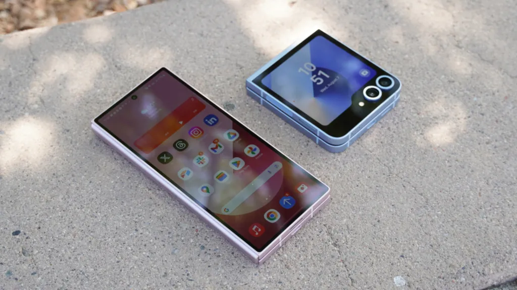 Güncelleme zamanı: Samsung Galaxy Z Fold 6 ve Flip 6, ay sonuna yaklaşırken Ekim 2025 güncellemesini alıyor