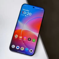 OnePlus 16’nın ekranı 240Hz yenileme hızına sahip olabilir, ancak buna değer mi?