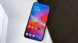 OnePlus 16’nın ekranı 240Hz yenileme hızına sahip olabilir, ancak buna değer mi?