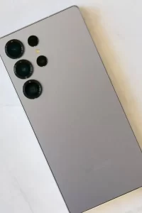 Samsung Galaxy S26 Ultra, kablosuz şarjı tekrar kullanmaya değer hale getirebilir