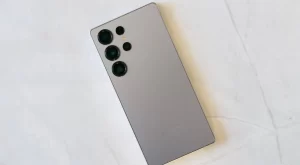 Samsung Galaxy S26 Ultra, kablosuz şarjı tekrar kullanmaya değer hale getirebilir