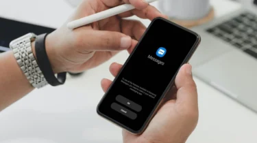 Samsung Mesajlar Sürekli Donuyor: 4 Kesin Çözümle Sorunu Kalıcı Olarak Giderin