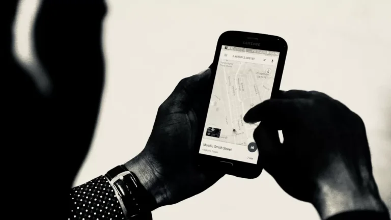 Android ve iPhone Canlı Konum Sorunu: Güncellenmeme Hatasını Düzeltmenin 5 Yolu