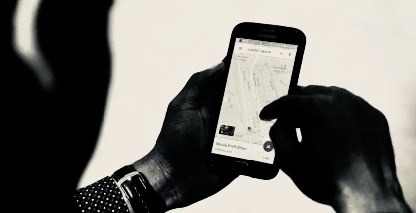 Android ve iPhone Canlı Konum Sorunu: Güncellenmeme Hatasını Düzeltmenin 5 Yolu