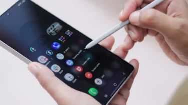 Samsung Galaxy S26 Ultra’da S Pen Hayal Kırıklığı: Beklentiler Neden Karşılanmadı?
