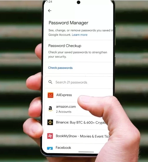 Google Şifre Yöneticinize Manuel Olarak Şifre Ekleme: Güvenliğiniz İçin Pratik Adımlar